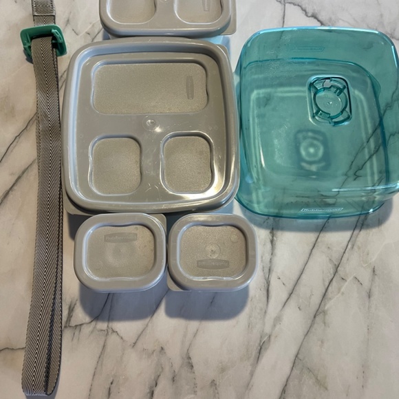 Rubbermaid Fasten & Go - Picture 2 of 2